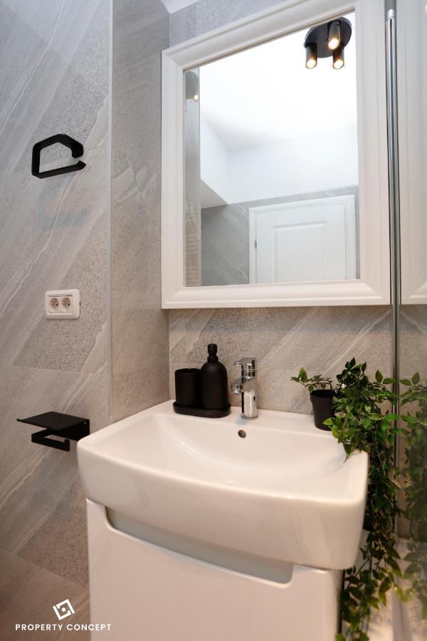Central Residence Apartment 112 Bucharest Exterior photo
